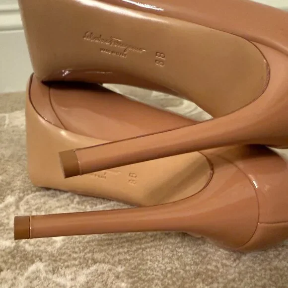 Indulge in Salvatore Ferragamo Patent Leather Bow Stiletto Heels, New Blush, 8B - Picture 7 of 15